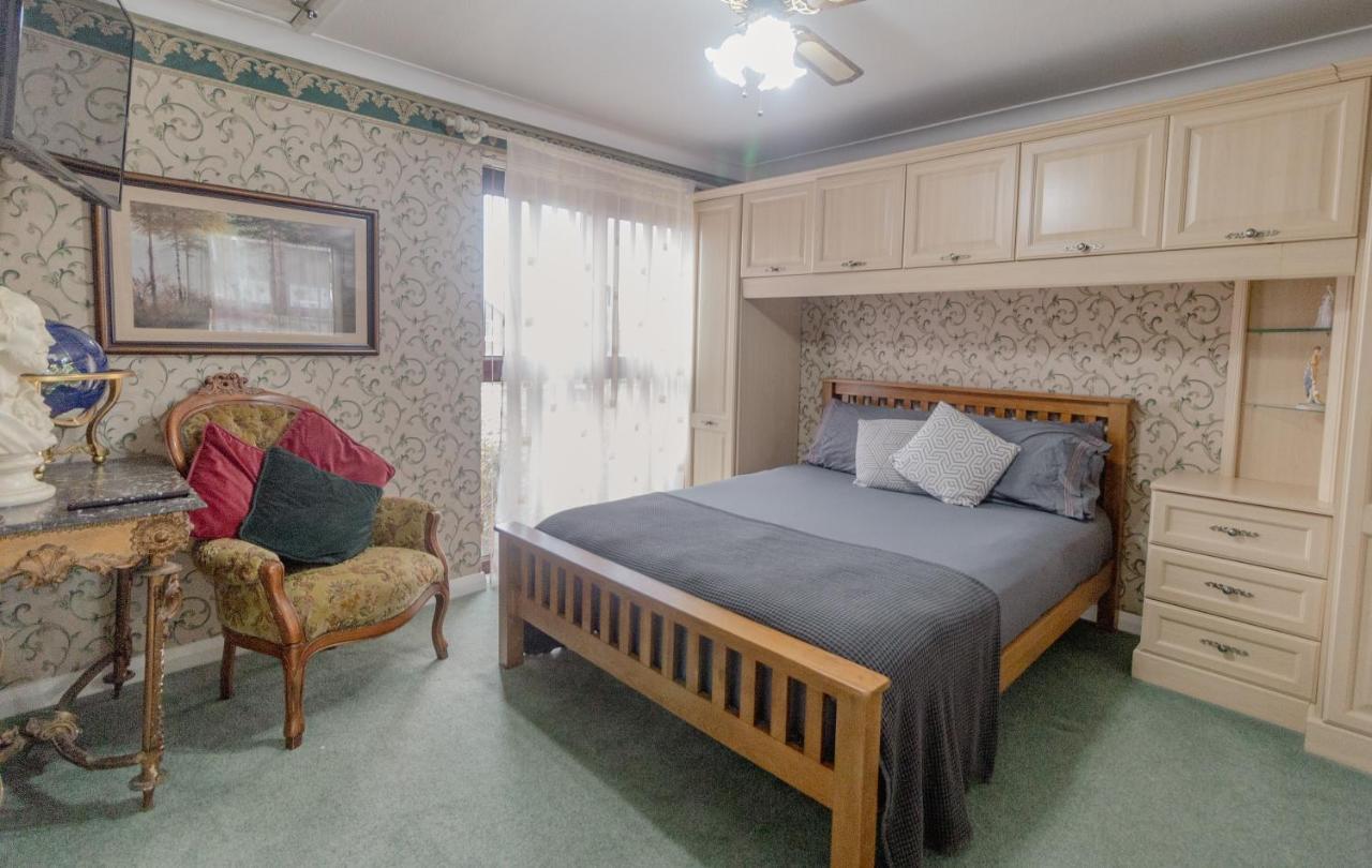 Palm Bay's Luxury Bungalow - Self Check In & Parking Margate