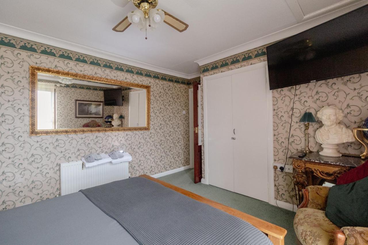 Holiday home Palm Bay's Luxury Bungalow - Self Check In & Parking