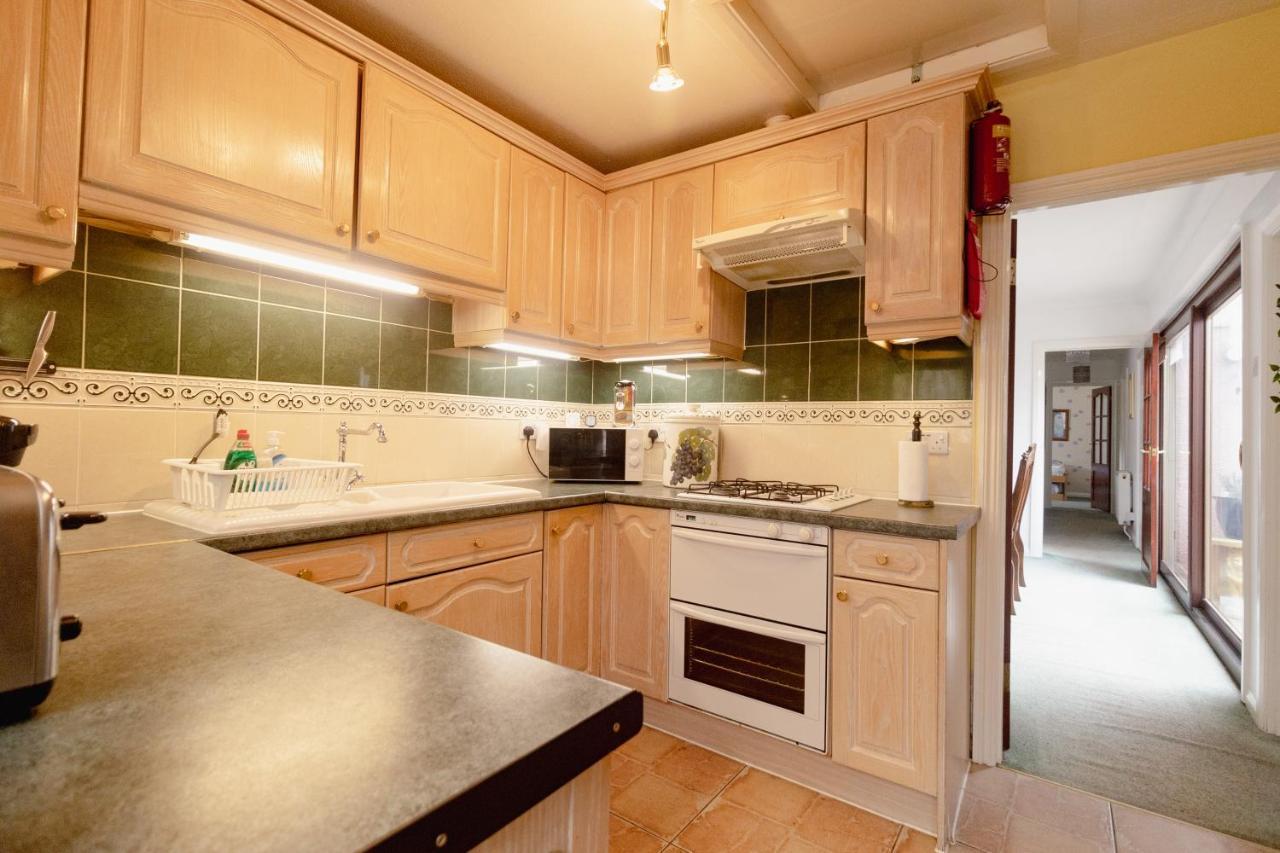 Holiday home Palm Bay's Luxury Bungalow - Self Check In & Parking *